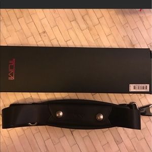 NWT Tumi Alpha Bravo Shoulder Strap in Black
